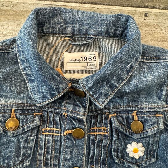 Baby Gap 1969 Denim Jean Jacket Snaps Patches Upcycled Girls 5 yrs Cotton Wash - Picture 7 of 9